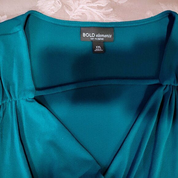 BOLD Elements Cut To Curve Teal Wrap Blouse, XXL, Like New - Picture 3 of 4